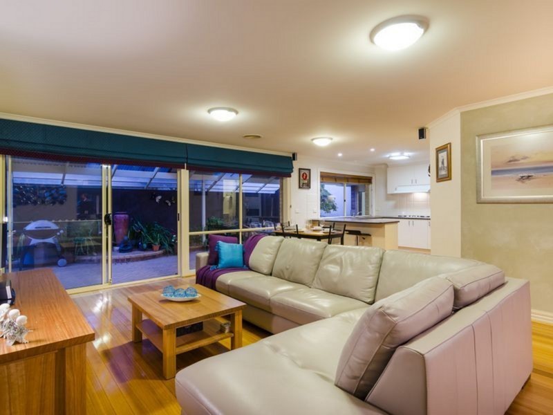 42 Truganina Avenue, Seabrook VIC 3028