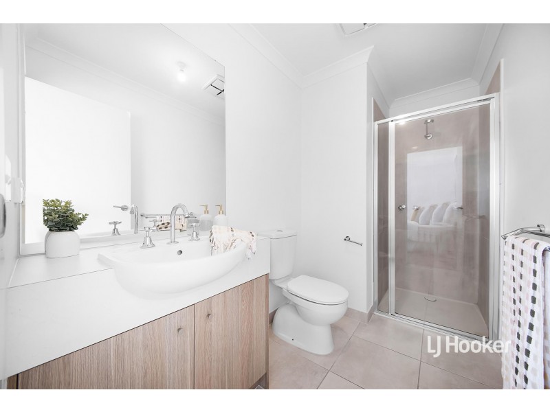 22 Heathwren View, Werribee VIC 3030