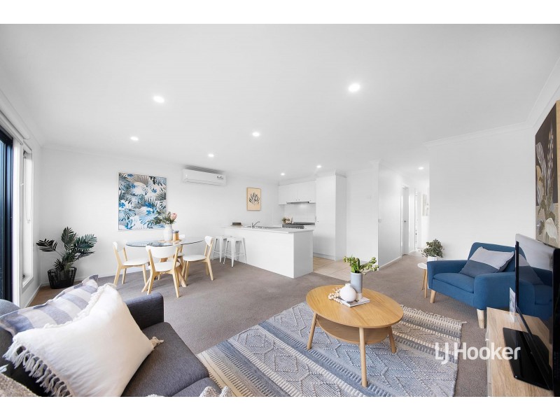 22 Heathwren View, Werribee VIC 3030