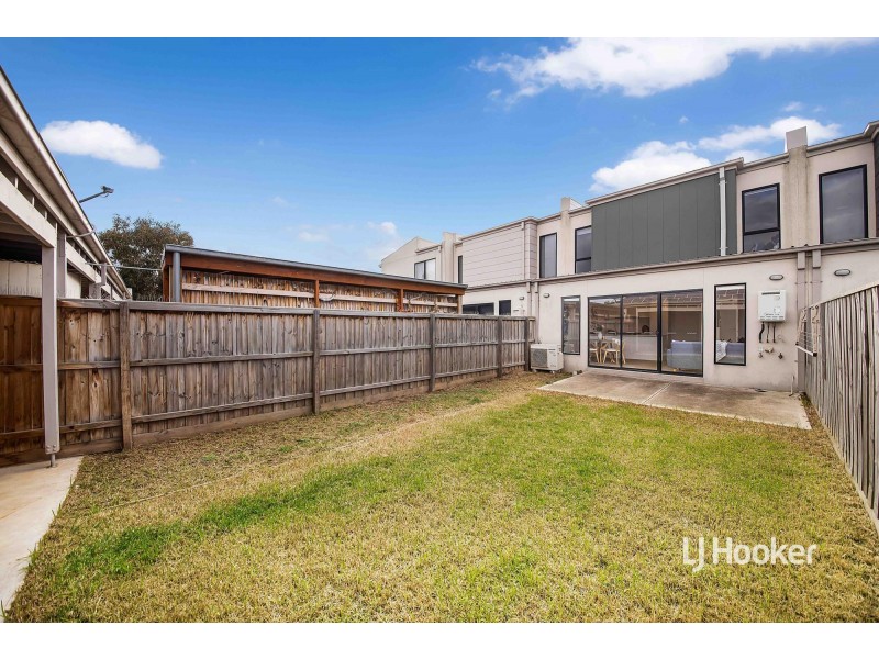 22 Heathwren View, Werribee VIC 3030