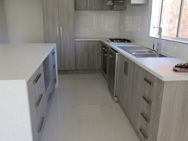 13 Sonnet Way, Truganina VIC 3029