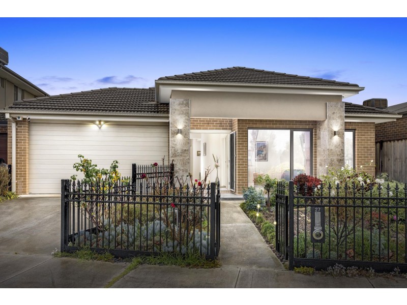 27 Goldeneye Circuit, Werribee VIC 3030
