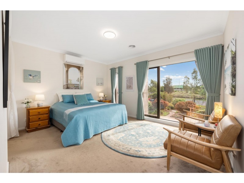 27 Goldeneye Circuit, Werribee VIC 3030