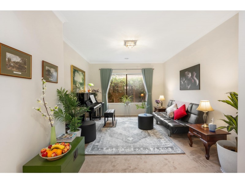 27 Goldeneye Circuit, Werribee VIC 3030