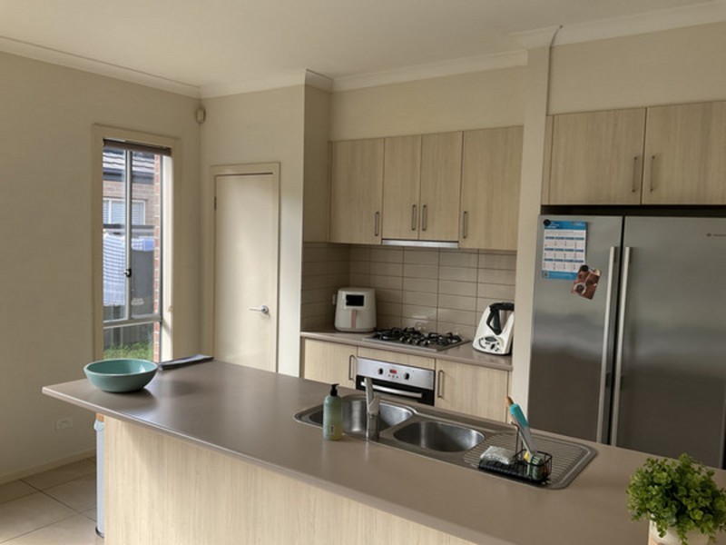 8 Delbridge Drive, Mernda VIC 3754