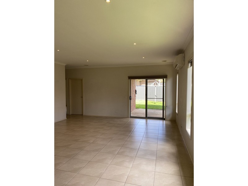 8 Delbridge Drive, Mernda VIC 3754