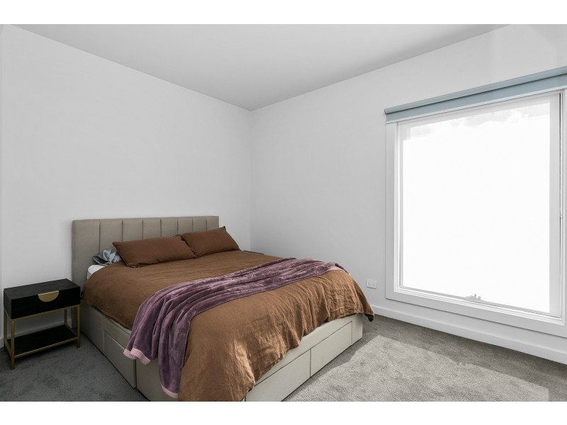 3/132 Grassbird Drive, Point Cook VIC 3030