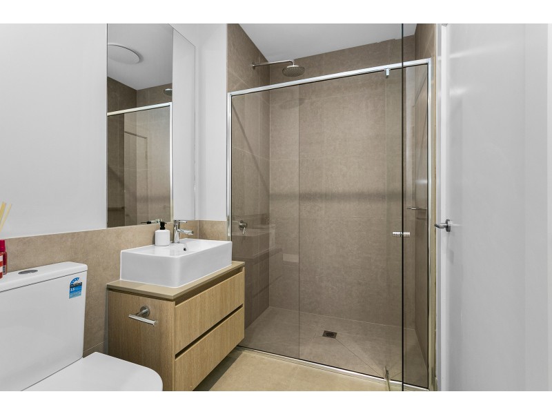 3/132 Grassbird Drive, Point Cook VIC 3030