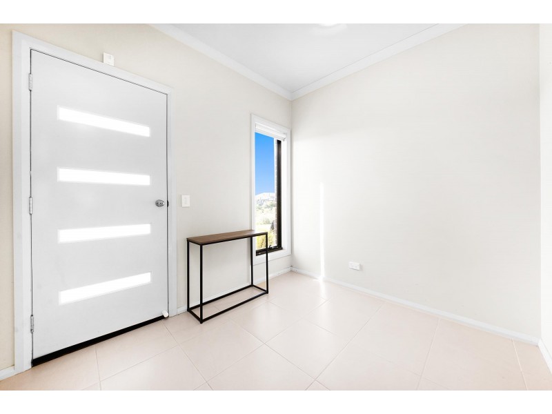 7 Fox Walk, Truganina VIC 3029