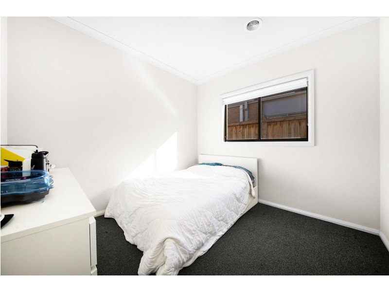 7 Fox Walk, Truganina VIC 3029