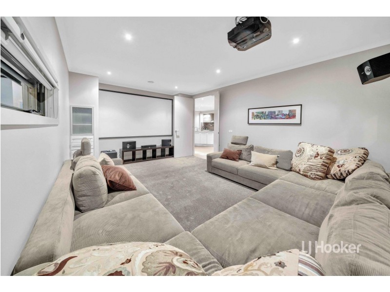 27 Peppertree Drive, Point Cook VIC 3030