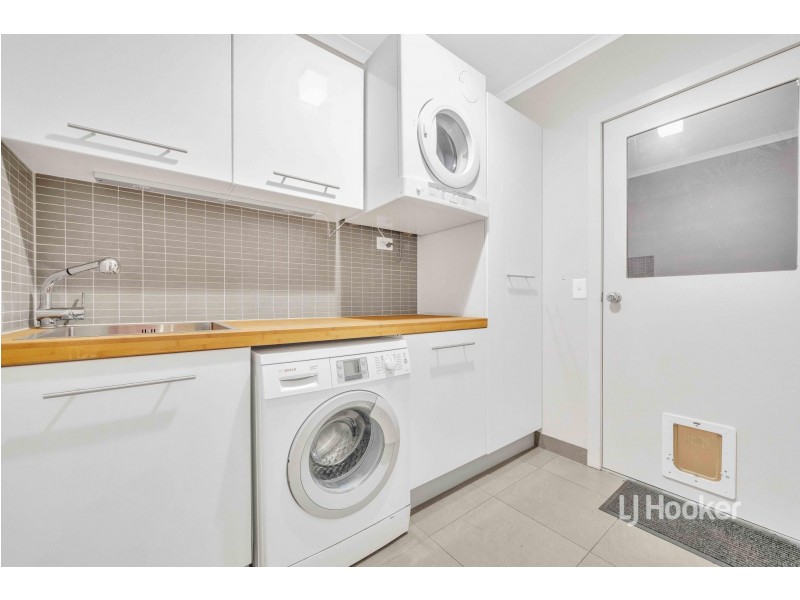 27 Peppertree Drive, Point Cook VIC 3030