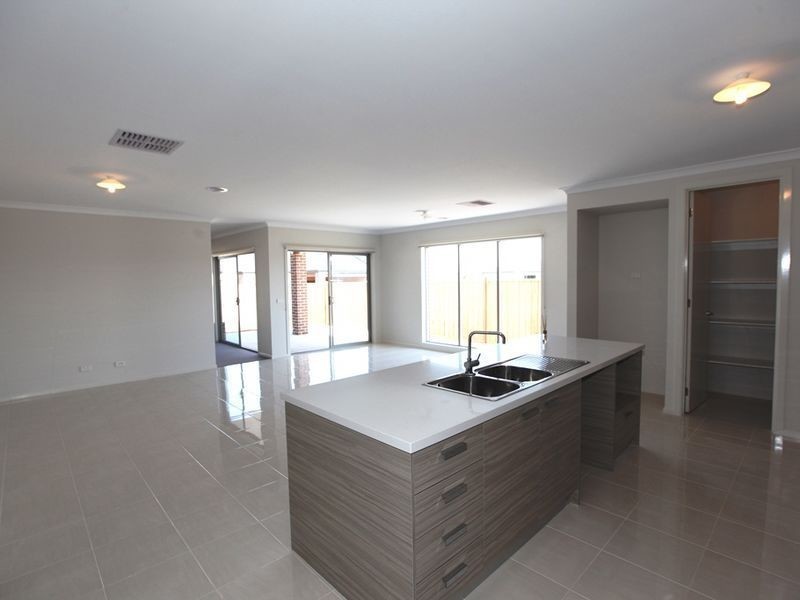 20 Capital Way, Point Cook VIC 3030