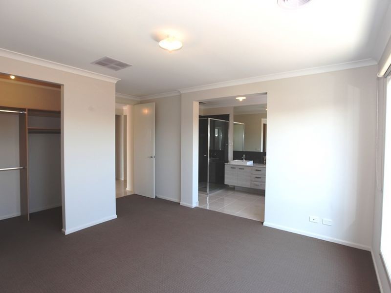 20 Capital Way, Point Cook VIC 3030