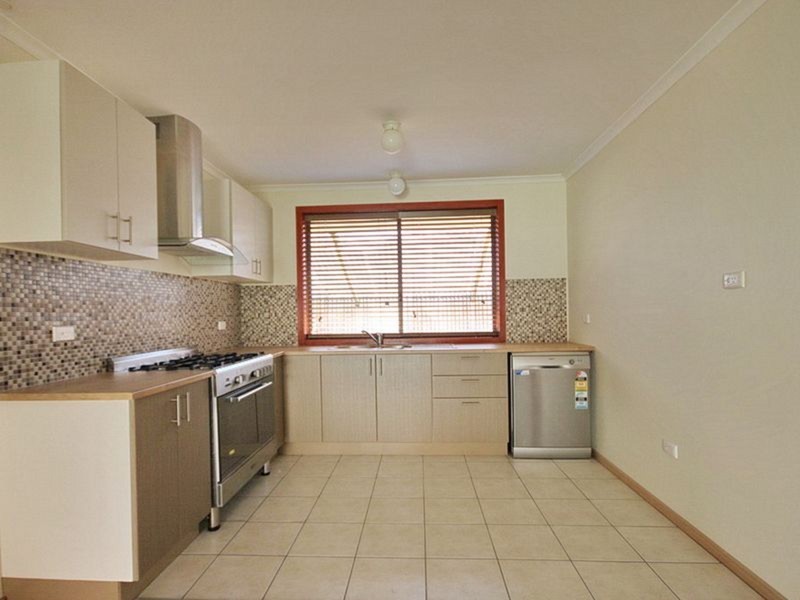 34 Cassowary Avenue, Werribee VIC 3030
