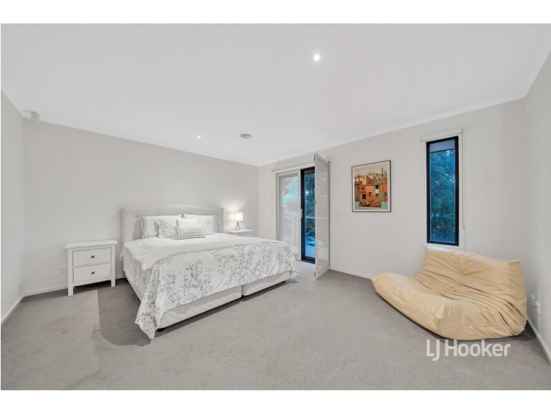 42 Half Moon Terrace, Sanctuary Lakes VIC 3030