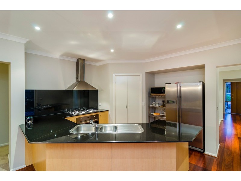 2 Villiers Drive, Point Cook VIC 3030