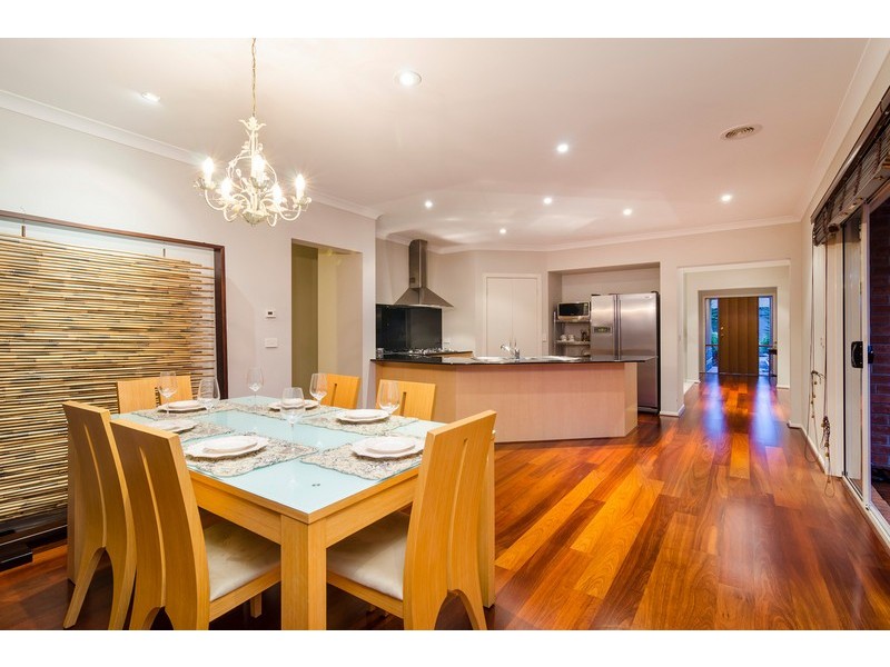2 Villiers Drive, Point Cook VIC 3030