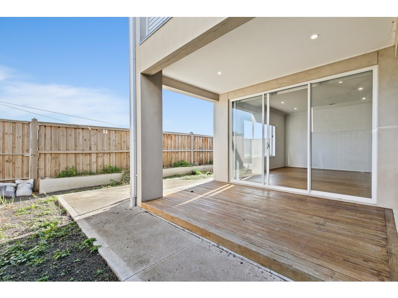 77 Astoria Drive, Point Cook VIC 3030