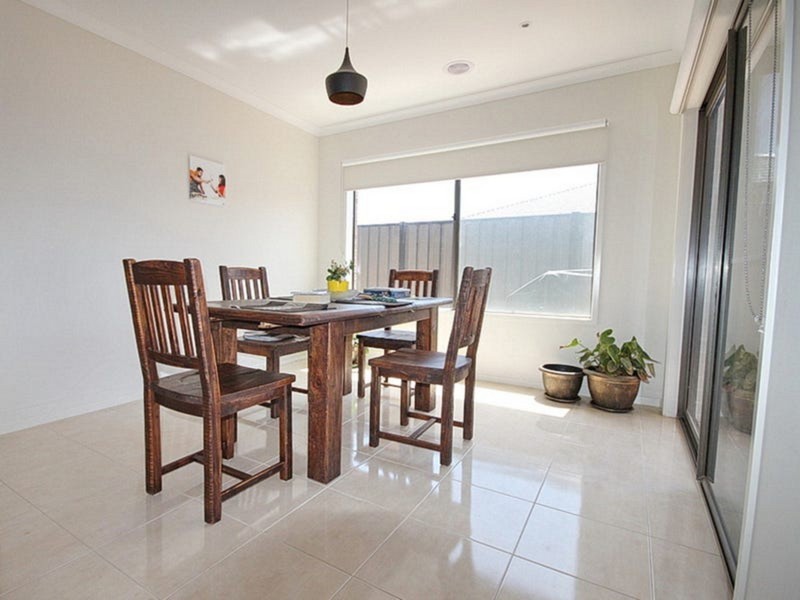 4 Vibrandia Way, Truganina VIC 3029