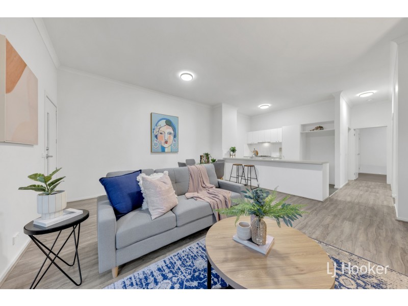 1/11 Tom Roberts Parade, Point Cook VIC 3030