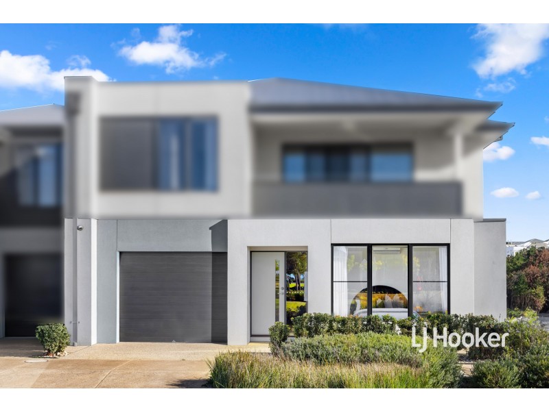 8 McKinley Drive, Truganina VIC 3029