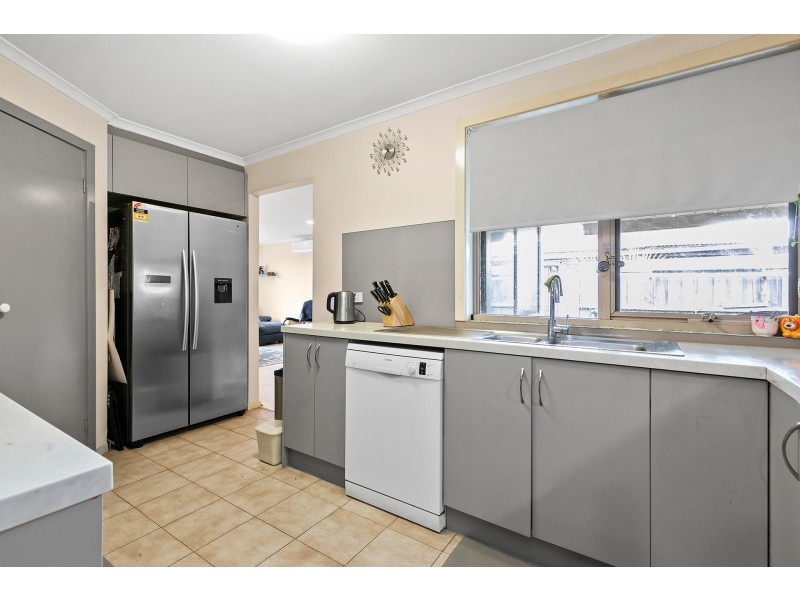 44 Canonbury Circle, Seabrook VIC 3028