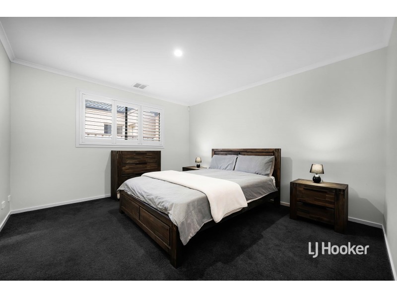 32 Parkvista Drive, Truganina VIC 3029