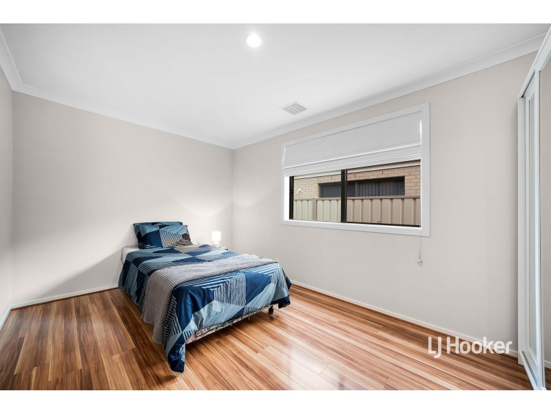 32 Parkvista Drive, Truganina VIC 3029