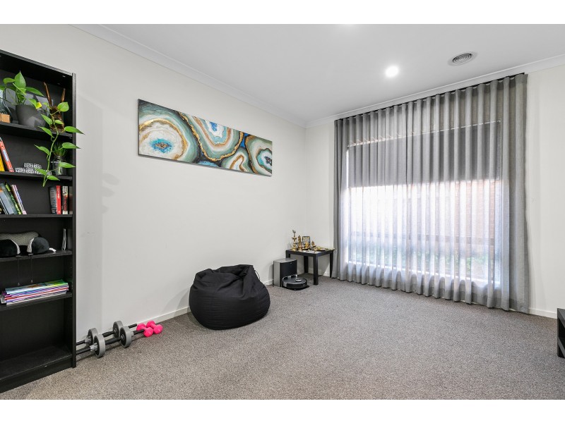 23 Devoe Road, Point Cook VIC 3030