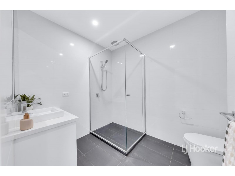 1/24 Rymill Court, Altona North VIC 3025