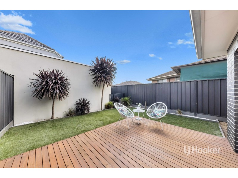 1/24 Rymill Court, Altona North VIC 3025