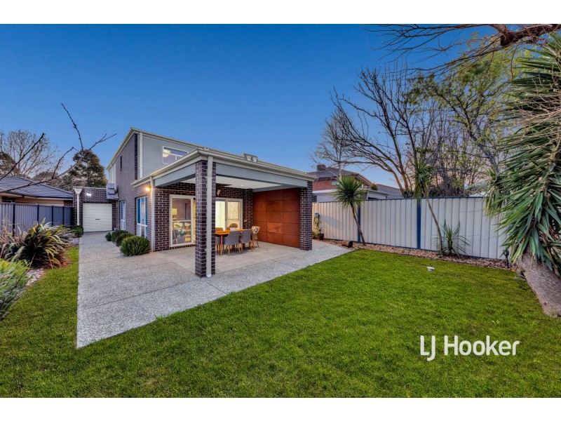 2/21 Lennon Boulevard, Point Cook VIC 3030
