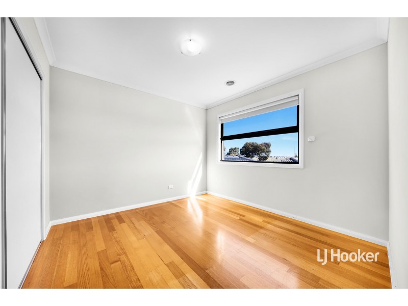 12 Laburnum Avenue, Wyndham Vale VIC 3024