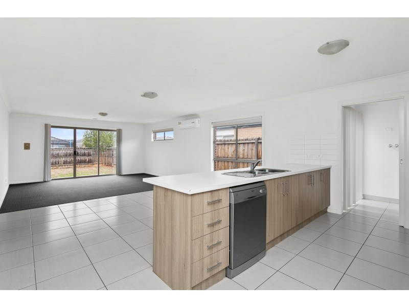 1 Gilmore Grove, Point Cook VIC 3030