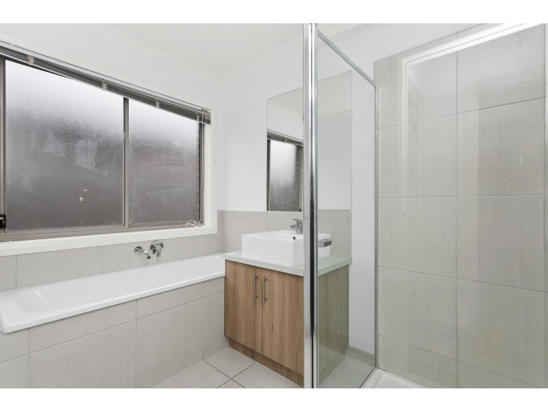 1 Gilmore Grove, Point Cook VIC 3030