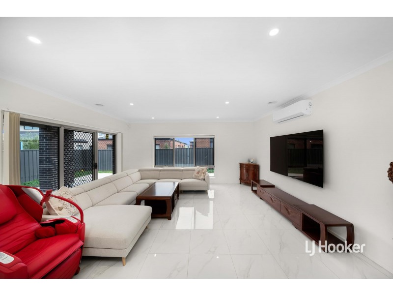 8 Clear Drive, Tarneit VIC 3029