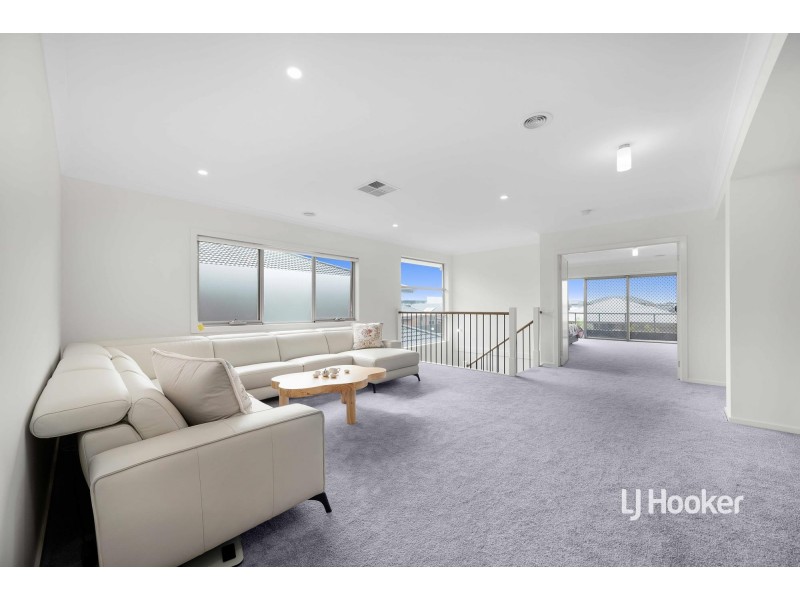 8 Clear Drive, Tarneit VIC 3029