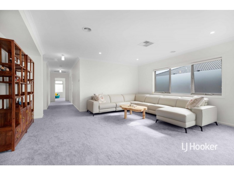 8 Clear Drive, Tarneit VIC 3029