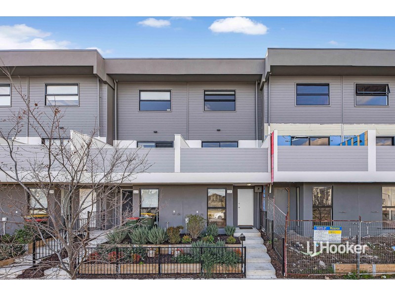 60 Fairhall Avenue, Werribee VIC 3030