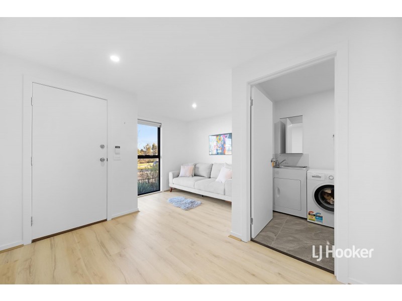 60 Fairhall Avenue, Werribee VIC 3030