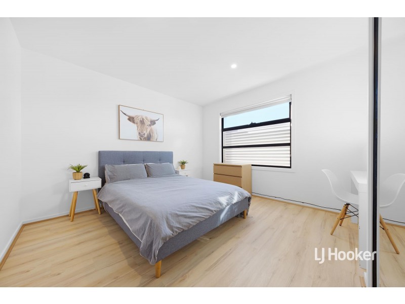 60 Fairhall Avenue, Werribee VIC 3030