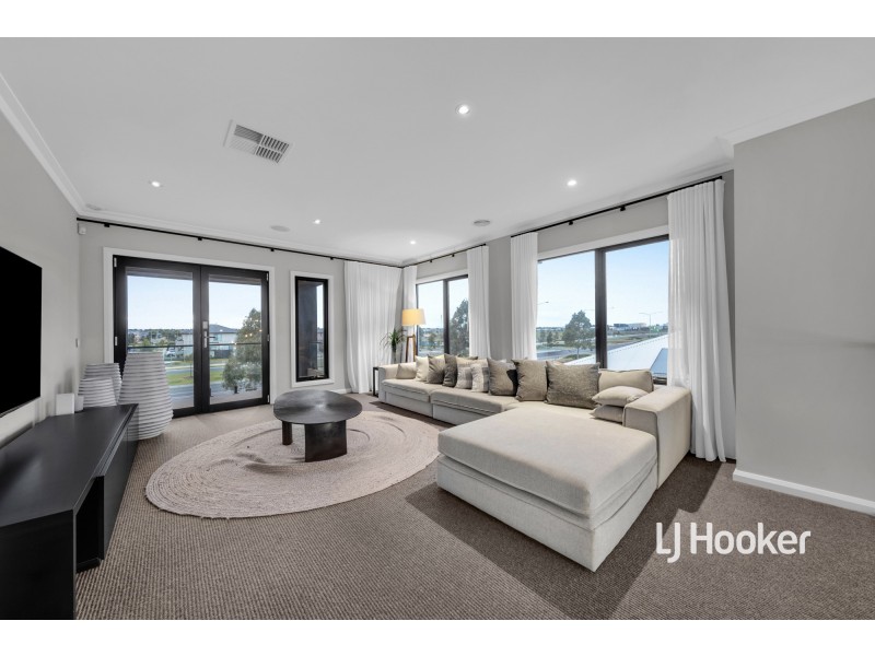36 Wavertree Crescent, Werribee VIC 3030