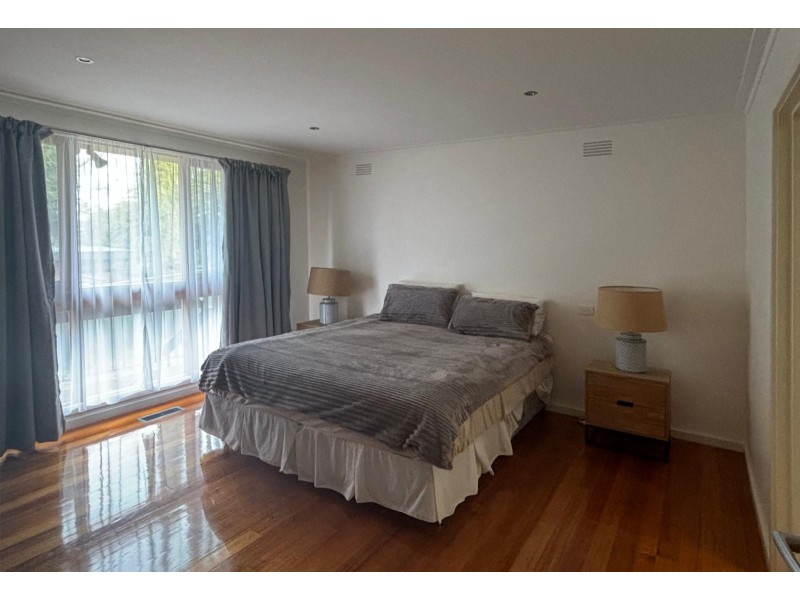 156 Mountain View Parade, Rosanna VIC 3084