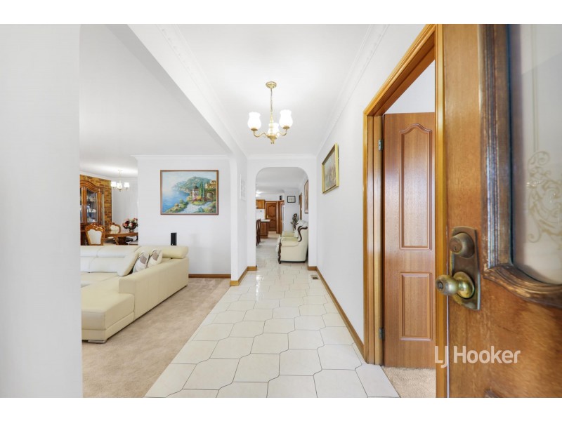 49 Mintaro Way, Seabrook VIC 3028