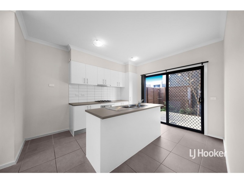 31 Onyx Crescent, Officer VIC 3809