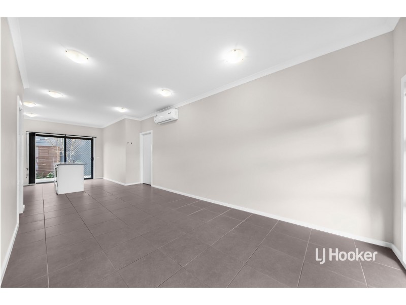 31 Onyx Crescent, Officer VIC 3809