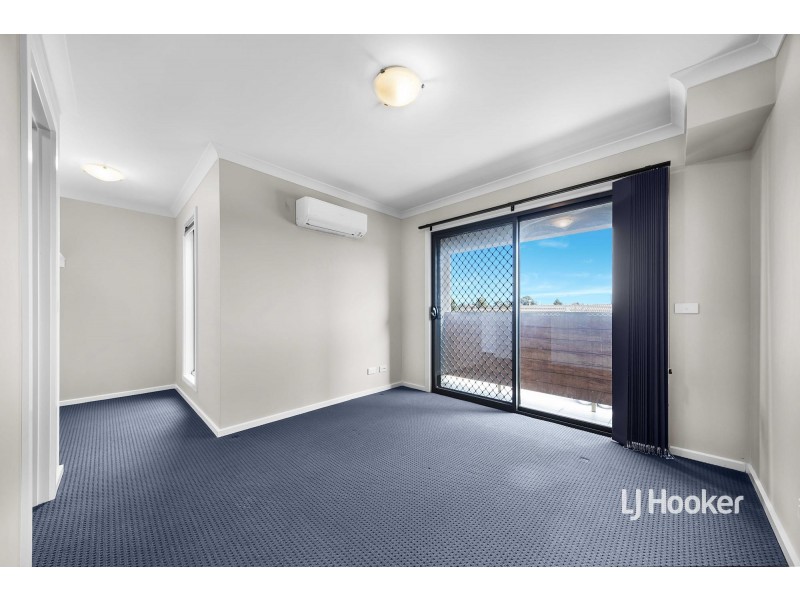 31 Onyx Crescent, Officer VIC 3809