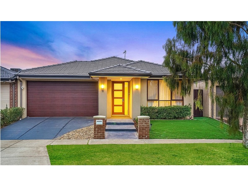 11 Trimotor Road, Point Cook VIC 3030