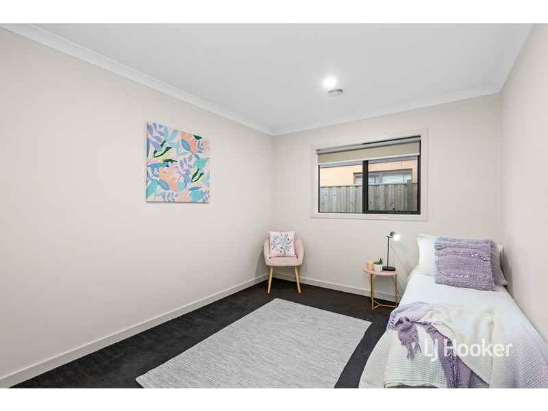 104 Grassbird Drive, Point Cook VIC 3030